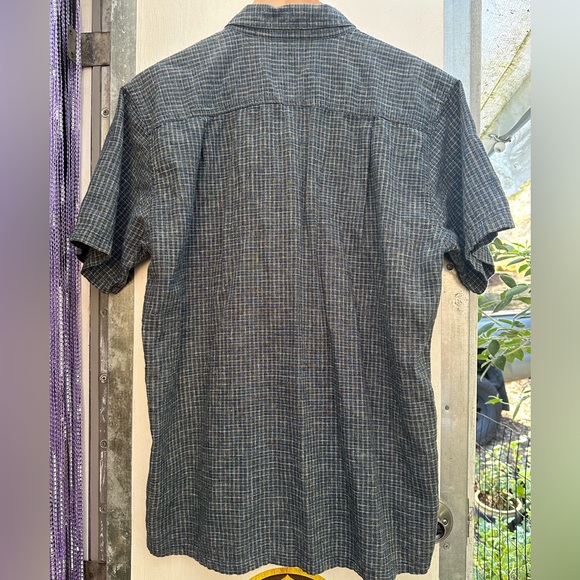 Men’s Hemp Button Down - Picture 2 of 5